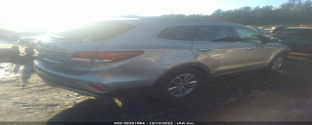 KM8SMDHF1HU215903 2017 HYUNDAI SANTA FE photo no. 4