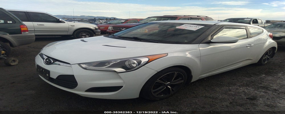 KMHTC6ADXDU129284 2013 HYUNDAI VELOSTER photo no. 2