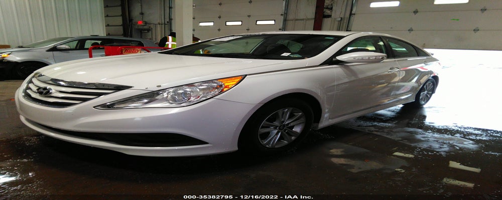 5NPEB4AC3EH926354 2014 HYUNDAI SONATA photo no. 2