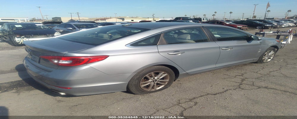 5NPE24AF4HH493464 2017 HYUNDAI SONATA photo no. 4