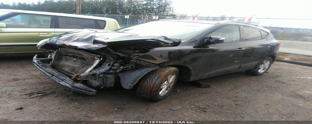 KM8JUCAC2DU738539 2013 HYUNDAI TUCSON photo no. 2