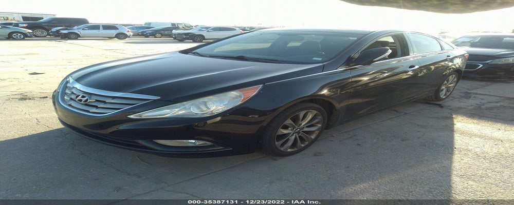 5NPEC4AB9BH246782 2011 HYUNDAI SONATA photo no. 2