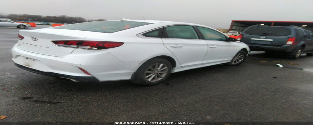 5NPE24AF2JH708393 2018 HYUNDAI SONATA photo no. 4