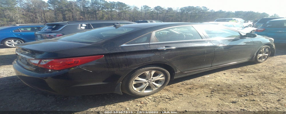 5NPEC4AC8BH142826 2011 HYUNDAI SONATA photo no. 4