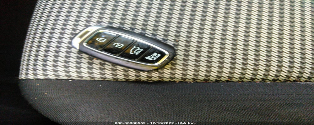 KM8K22AA0JU107044 2018 HYUNDAI KONA photo no. 11