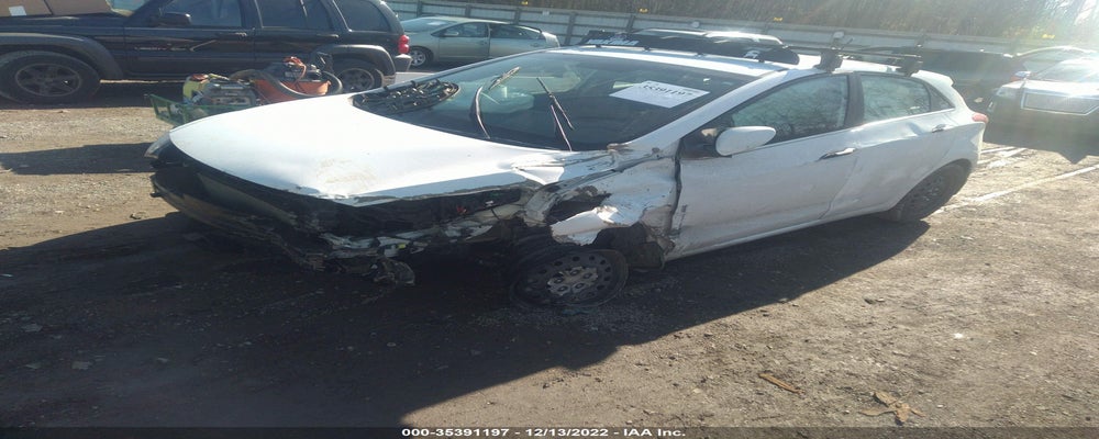 KMHD35LH9GU334047 2016 HYUNDAI ELANTRA GT photo no. 2