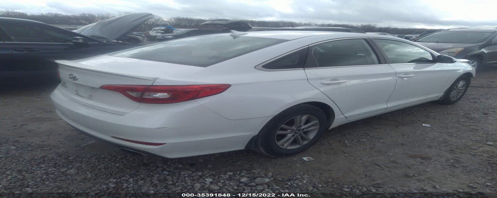 5NPE24AF7FH108377 2015 HYUNDAI SONATA photo no. 4