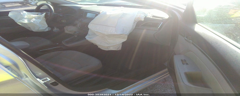 5NPD84LFXJH241215 2018 HYUNDAI ELANTRA photo no. 5
