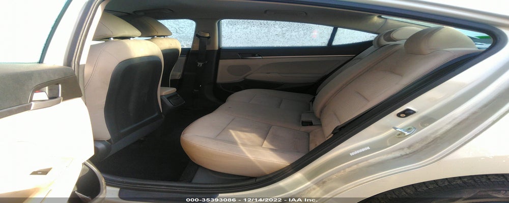 KMHD74LF6HU127601 2017 HYUNDAI ELANTRA photo no. 8