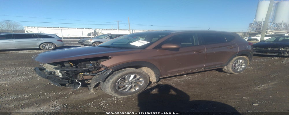 KM8J3CA43GU242584 2016 HYUNDAI TUCSON photo no. 2