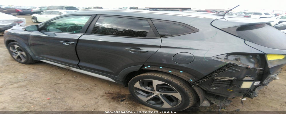 KM8J33A29HU460366 2017 HYUNDAI TUCSON photo no. 3