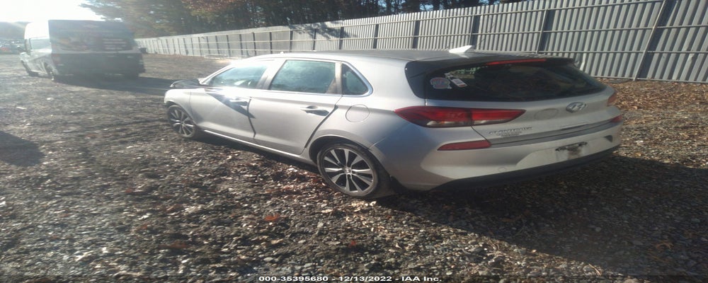KMHH35LE8JU028259 2018 HYUNDAI ELANTRA GT photo no. 3