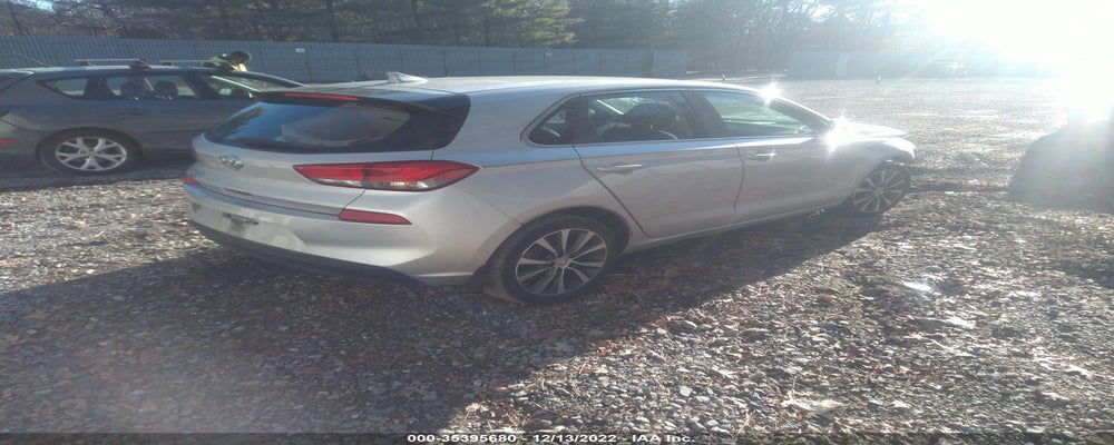 KMHH35LE8JU028259 2018 HYUNDAI ELANTRA GT photo no. 4