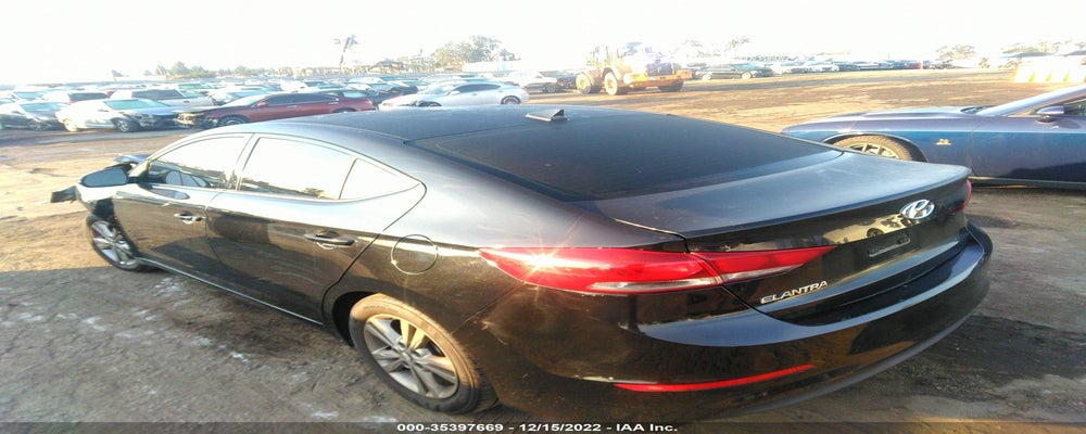 5NPD84LF7JH318493 2018 HYUNDAI ELANTRA photo no. 3