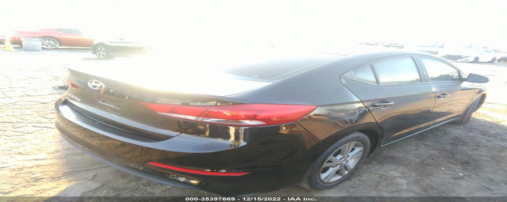5NPD84LF7JH318493 2018 HYUNDAI ELANTRA photo no. 4