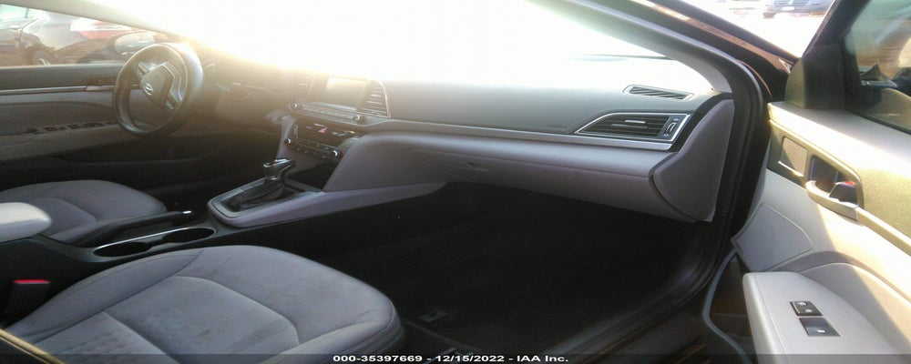 5NPD84LF7JH318493 2018 HYUNDAI ELANTRA photo no. 5
