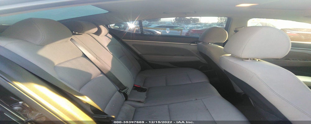 5NPD84LF7JH318493 2018 HYUNDAI ELANTRA photo no. 8