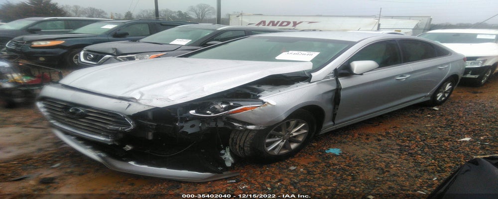 5NPE24AF1JH713469 2018 HYUNDAI SONATA photo no. 2