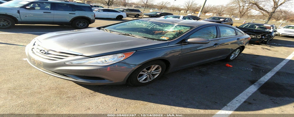 5NPEB4AC9BH079111 2011 HYUNDAI SONATA photo no. 2