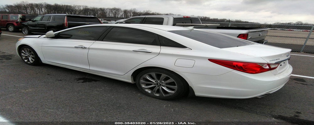 5NPEC4AC2DH588988 2013 HYUNDAI SONATA photo no. 3