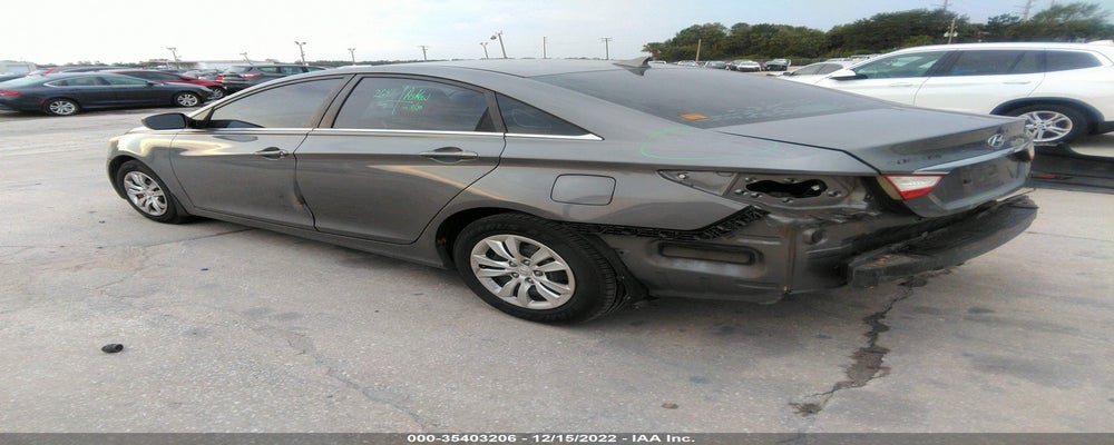 5NPEB4AC2BH273432 2011 HYUNDAI SONATA photo no. 3