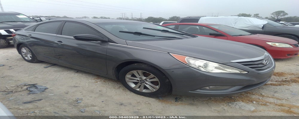 5NPEB4AC4DH618737 2013 HYUNDAI SONATA photo no. 4