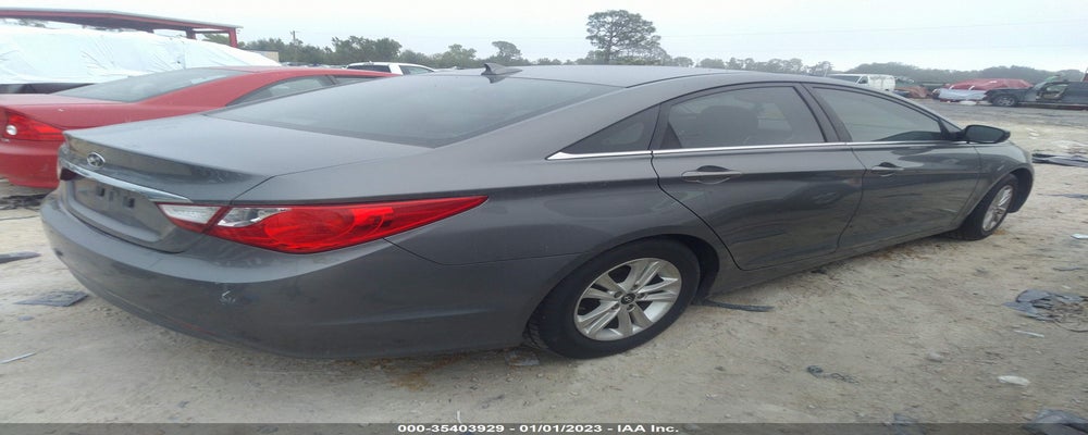 5NPEB4AC4DH618737 2013 HYUNDAI SONATA photo no. 4