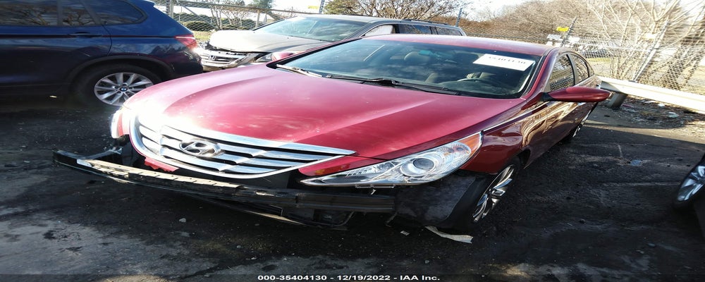 5NPEC4AC7BH256817 2011 HYUNDAI SONATA photo no. 2