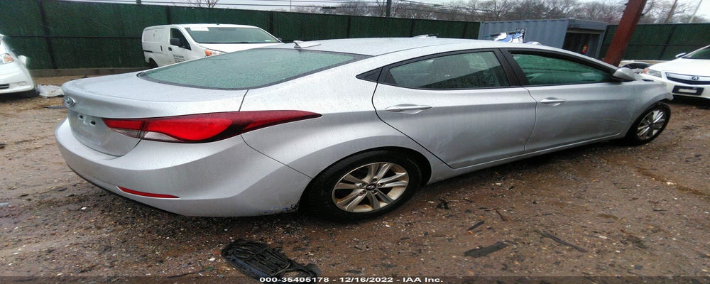 KMHDH4AE3GU575946 2016 HYUNDAI ELANTRA photo no. 4
