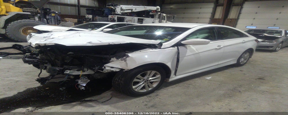 5NPEB4AC2EH871850 2014 HYUNDAI SONATA photo no. 2