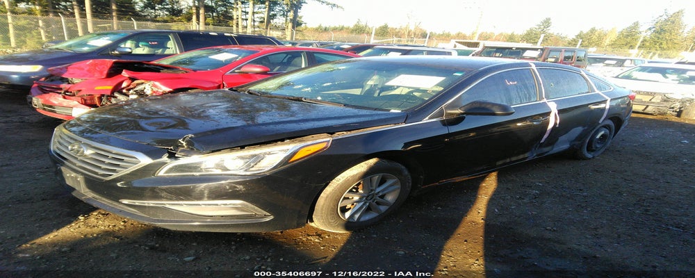 5NPE24AF9FH095194 2015 HYUNDAI SONATA photo no. 2