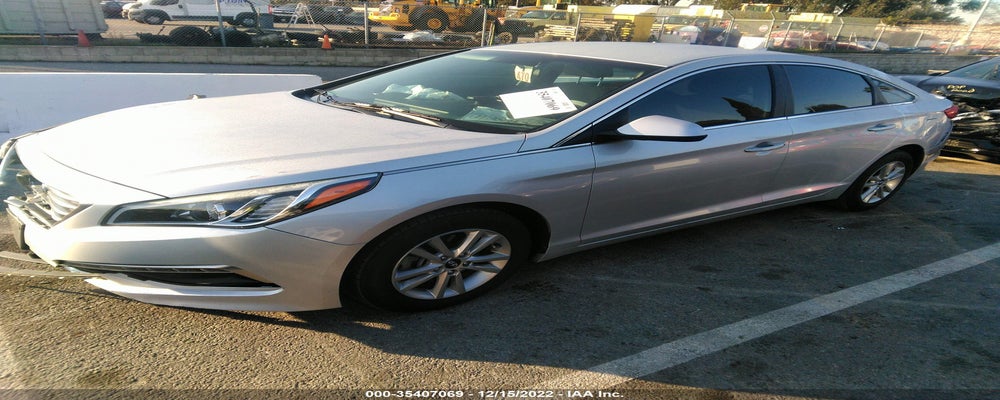 5NPE24AF9FH254571 2015 HYUNDAI SONATA photo no. 2