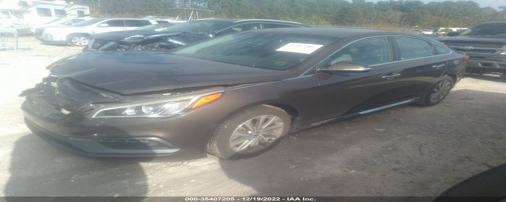 5NPE34AF8FH173882 2015 HYUNDAI SONATA photo no. 2