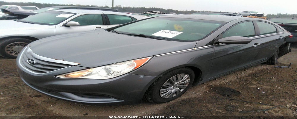 5NPEB4AC1BH221290 2011 HYUNDAI SONATA photo no. 2