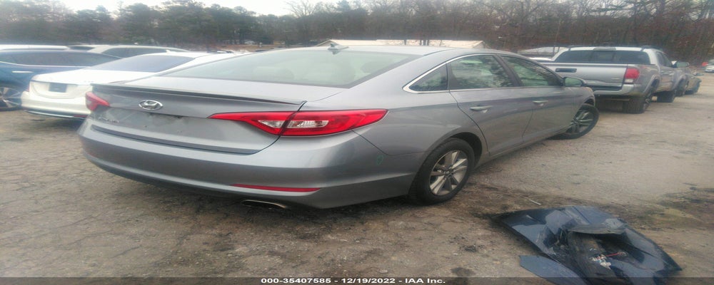 5NPE24AF1FH159843 2015 HYUNDAI SONATA photo no. 4