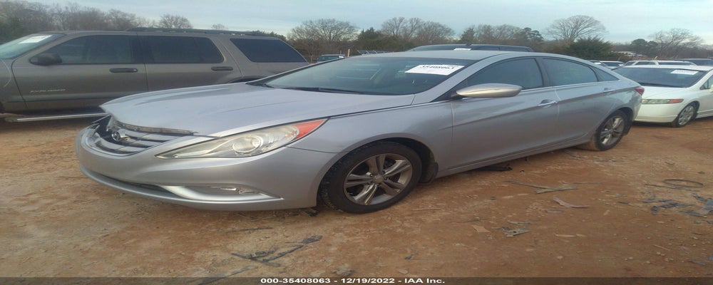 5NPEC4AC2BH283942 2011 HYUNDAI SONATA photo no. 2