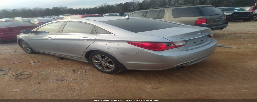 5NPEC4AC2BH283942 2011 HYUNDAI SONATA photo no. 3