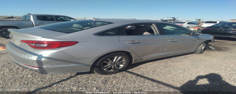 5NPE24AF8FH040400 2015 HYUNDAI SONATA photo no. 4
