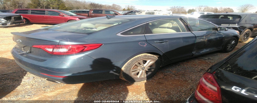5NPE24AF8FH142375 2015 HYUNDAI SONATA photo no. 4