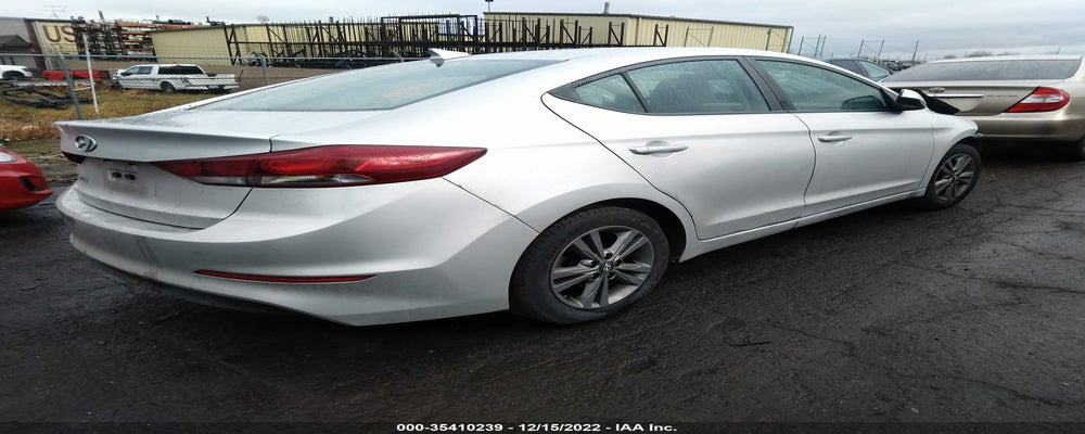 5NPD84LF6JH295319 2018 HYUNDAI ELANTRA photo no. 4