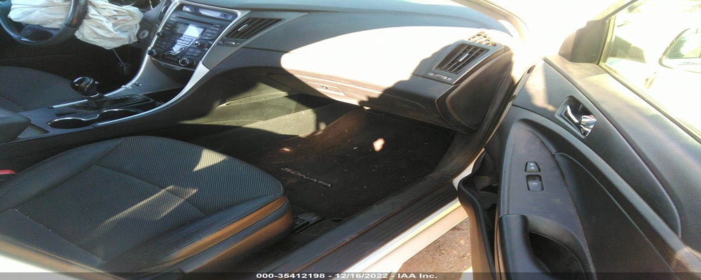 5NPEC4AB7CH366713 2012 HYUNDAI SONATA photo no. 5