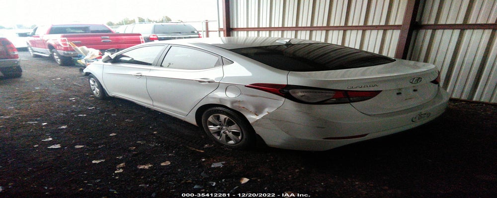 5NPDH4AE2GH721204 2016 HYUNDAI ELANTRA photo no. 3