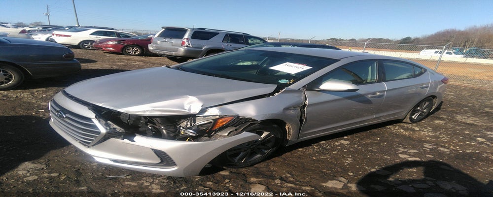 5NPD84LF1JH235822 2018 HYUNDAI ELANTRA photo no. 2