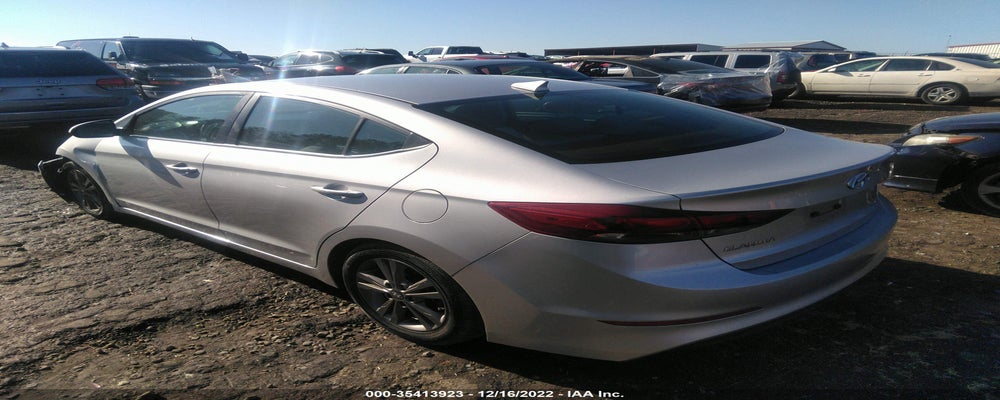 5NPD84LF1JH235822 2018 HYUNDAI ELANTRA photo no. 3