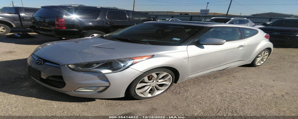 KMHTC6AD3CU027615 2012 HYUNDAI VELOSTER photo no. 2