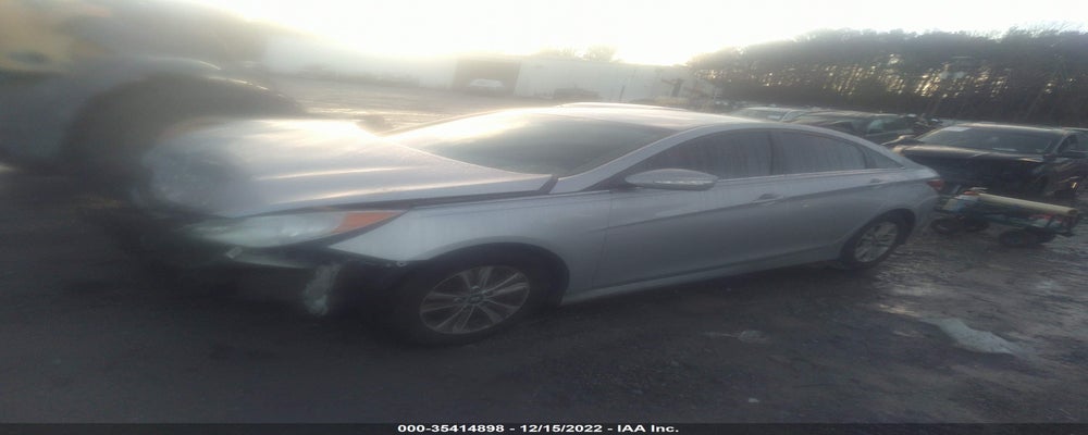 5NPEB4AC3EH880590 2014 HYUNDAI SONATA photo no. 2