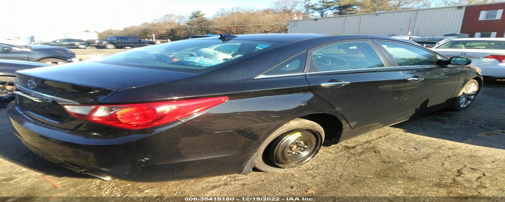 5NPEC4AC2DH808565 2013 HYUNDAI SONATA photo no. 4