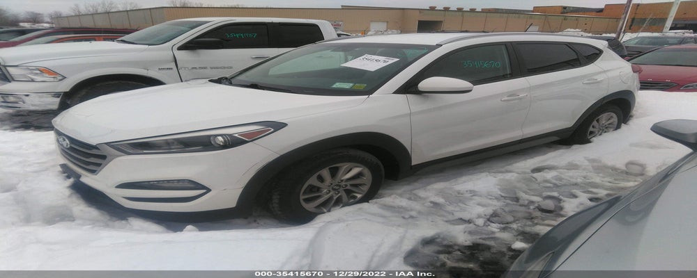 KM8J3CA42HU585341 2017 HYUNDAI TUCSON photo no. 2