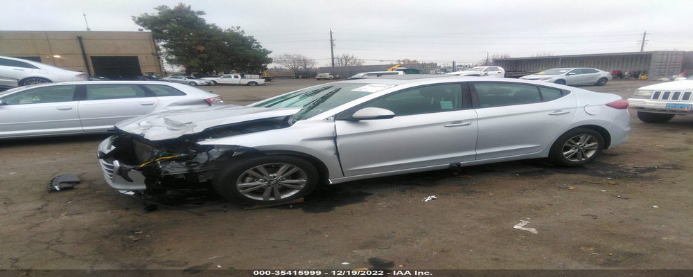 KMHD84LF0JU654388 2018 HYUNDAI ELANTRA photo no. 2