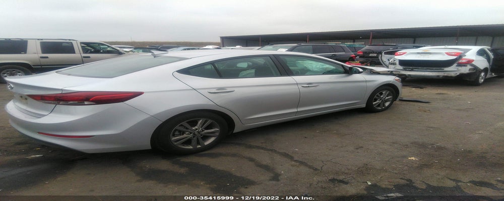 KMHD84LF0JU654388 2018 HYUNDAI ELANTRA photo no. 4